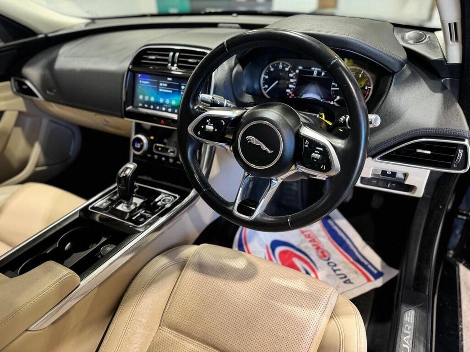 Used Jaguar XE 2020 for sale - 77721305: Photo 8