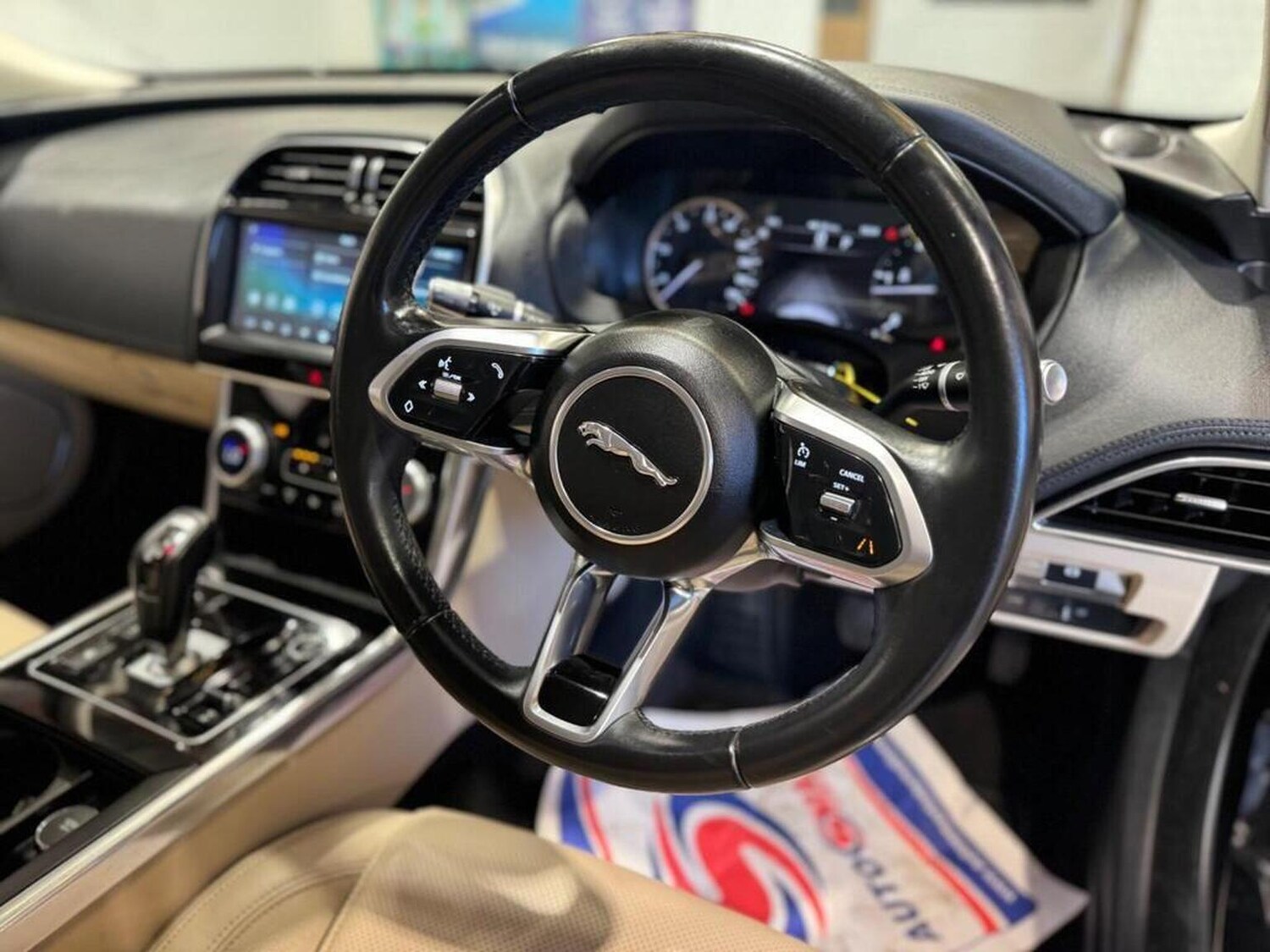 Used Jaguar XE 2020 for sale - 77721305: Photo 9