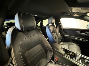 Used Jaguar XF 2018 for sale - 79697861: Photo