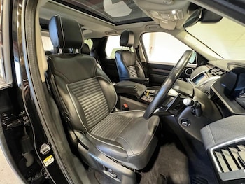 Used Land Rover Discovery 2019 for sale - 79284089: Photo