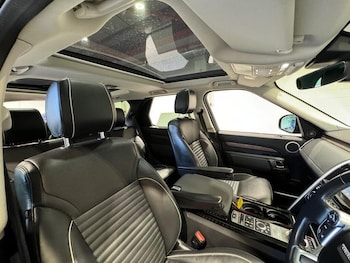 Used Land Rover Discovery 2019 for sale - 79284089: Photo