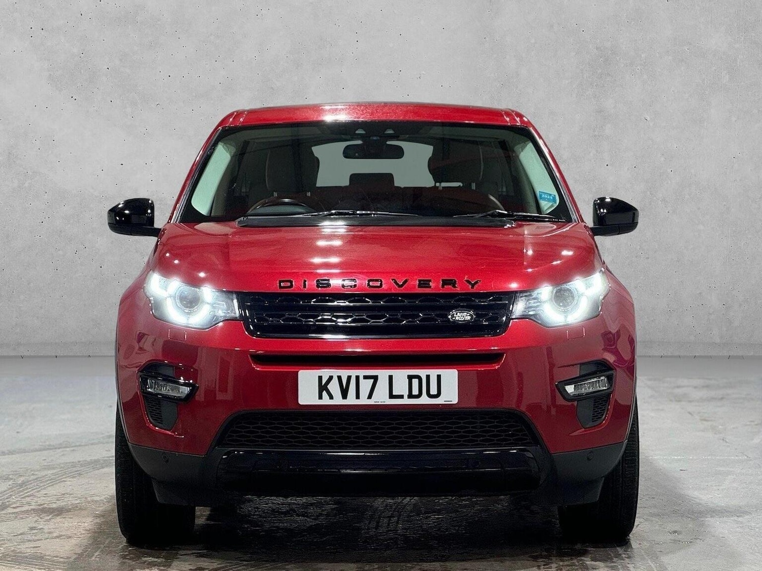 Used Land Rover Discovery Sport 2017 for sale - 77681693: Photo 2
