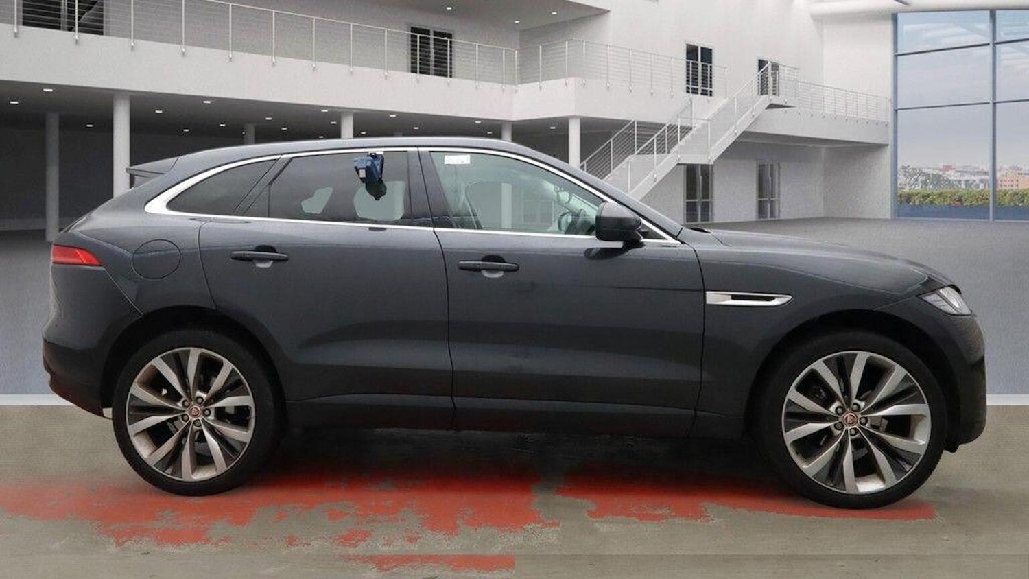 Used Jaguar F-Pace 2018 for sale - 77694303: Photo 5