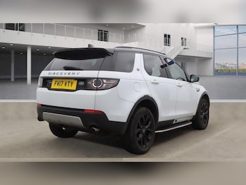 Used Land Rover Discovery Sport 2017 for sale - 77453372: Photo