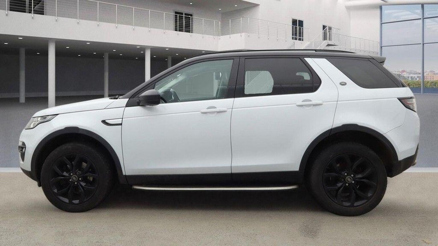 Used Land Rover Discovery Sport 2017 for sale - 77453372: Photo 6
