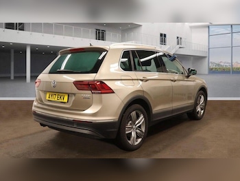 Used Volkswagen Tiguan 2017 for sale - 77303672: Photo
