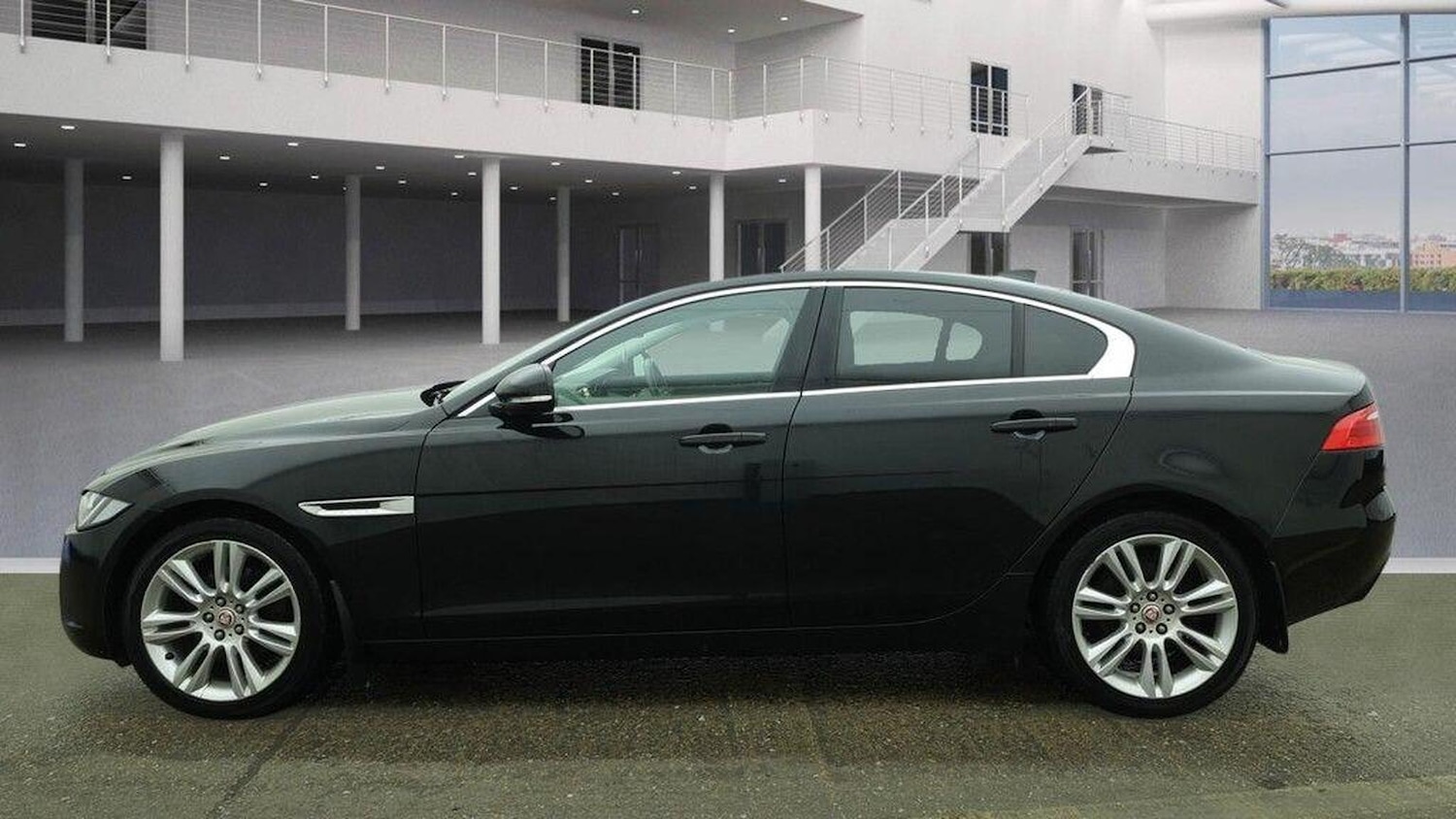 Used Jaguar XE 2017 for sale - 77453375: Photo 3
