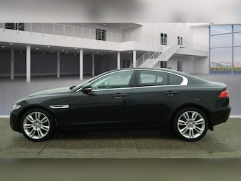 Used Jaguar XE 2017 for sale - 77453375: Photo
