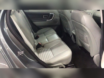 Used Land Rover Discovery Sport 2016 for sale - 78964931: Photo