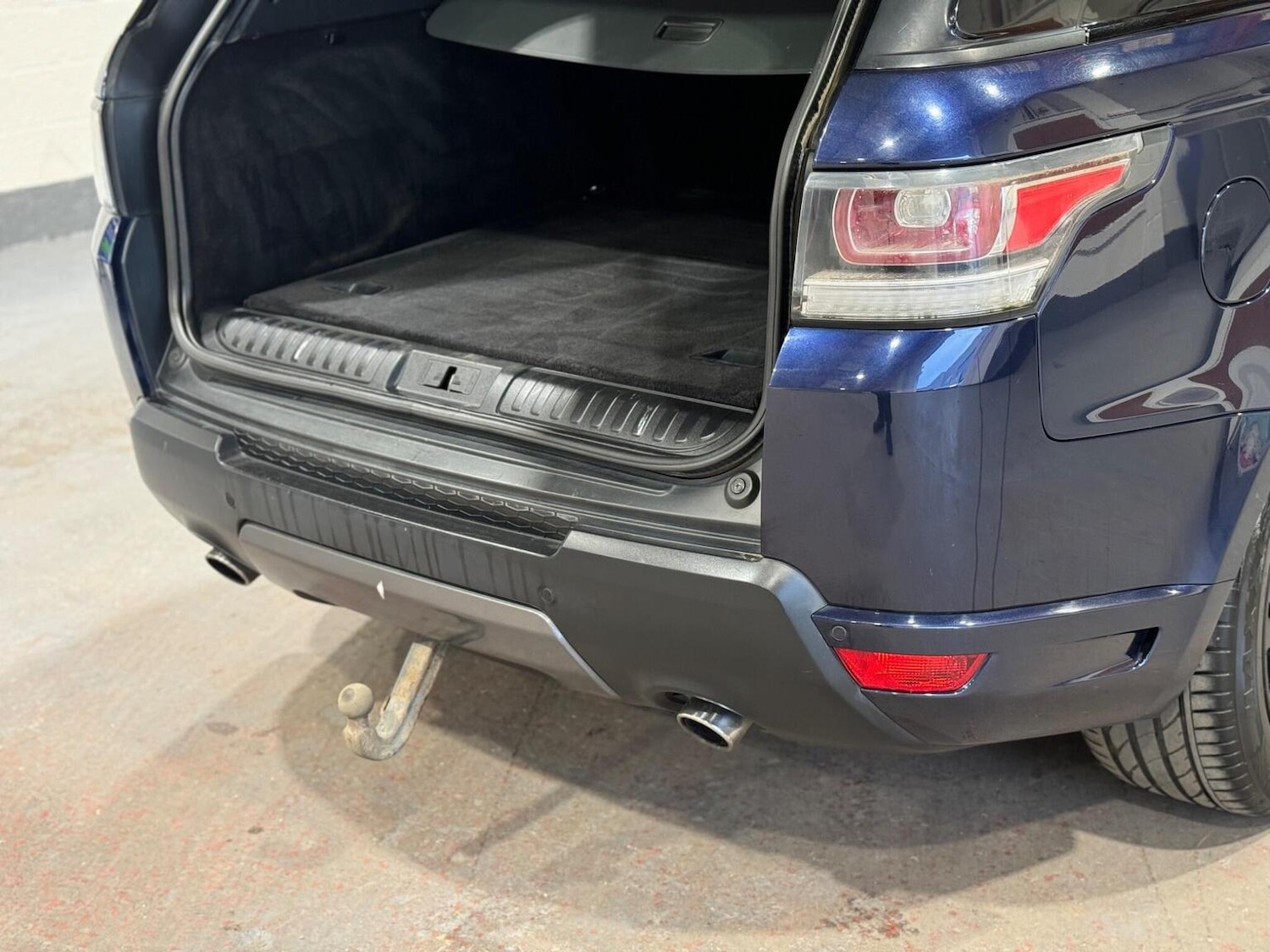 Used Land Rover Range Rover Sport 2015 for sale - 77735677: Photo 23