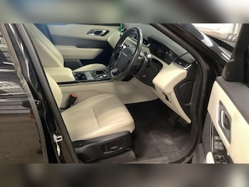 Used Land Rover Range Rover Velar 2019 for sale - 78920892: Photo
