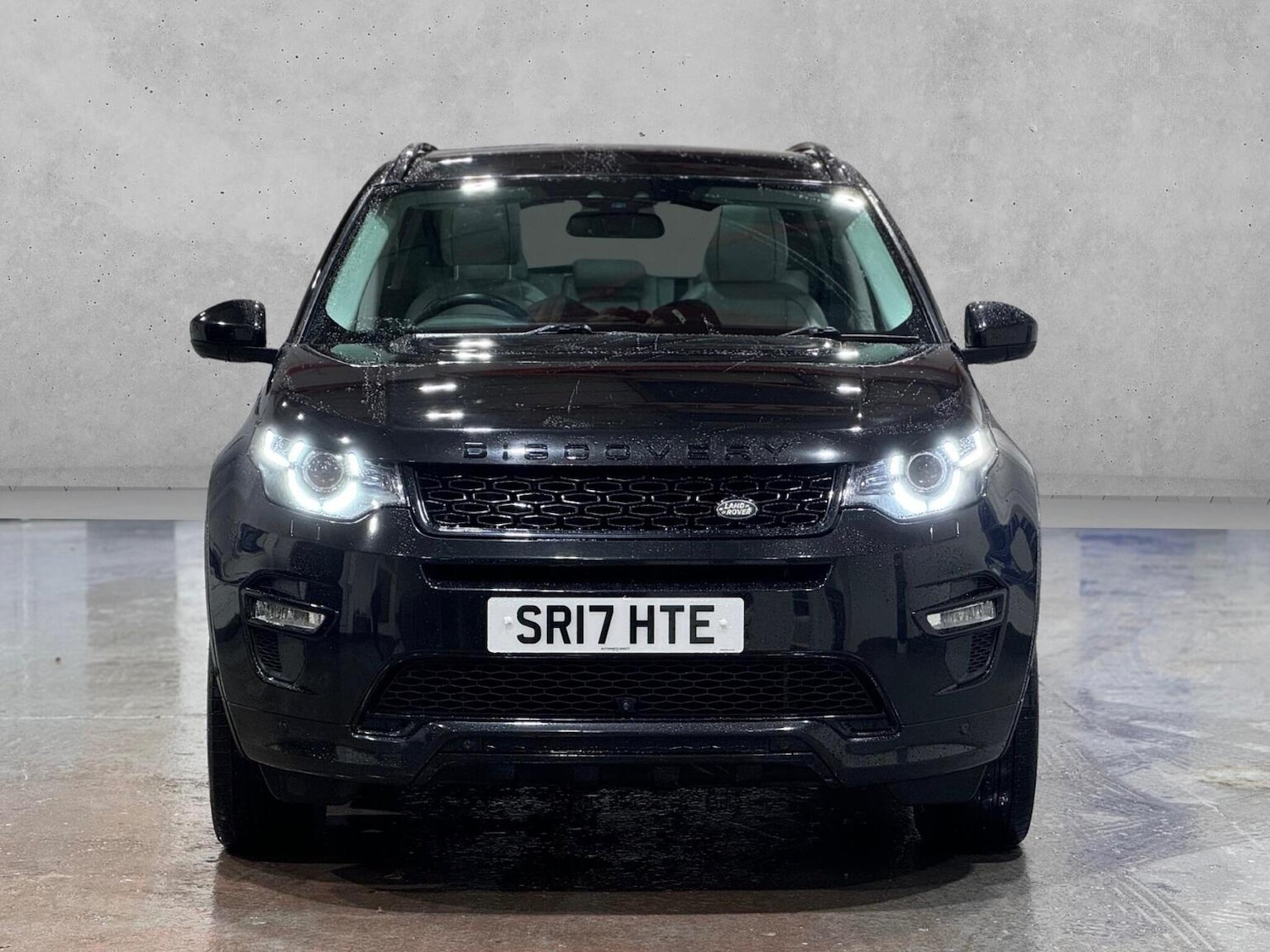 Used Land Rover Discovery Sport 2017 for sale - 77707331: Photo 2