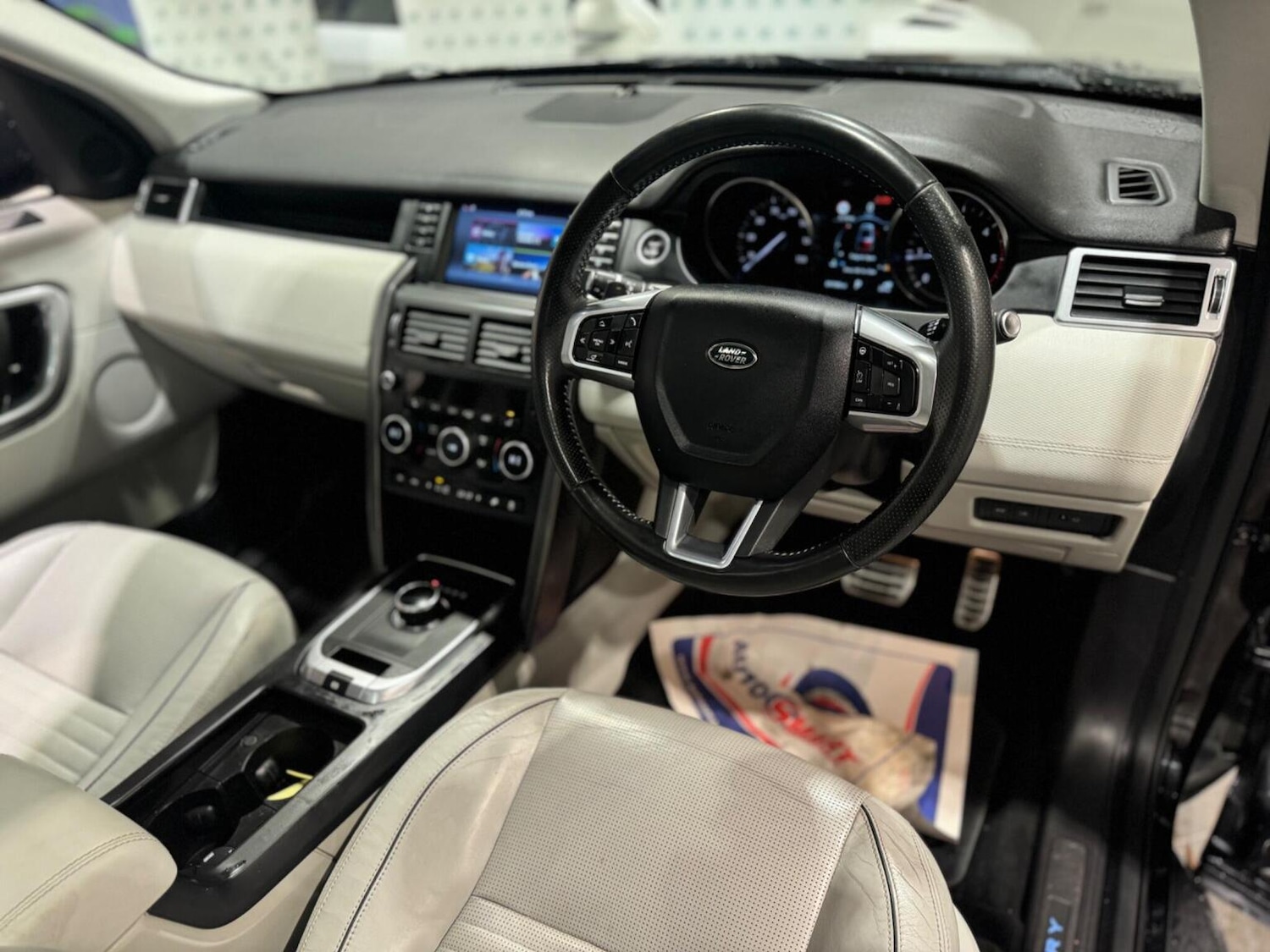 Used Land Rover Discovery Sport 2017 for sale - 77707331: Photo 8