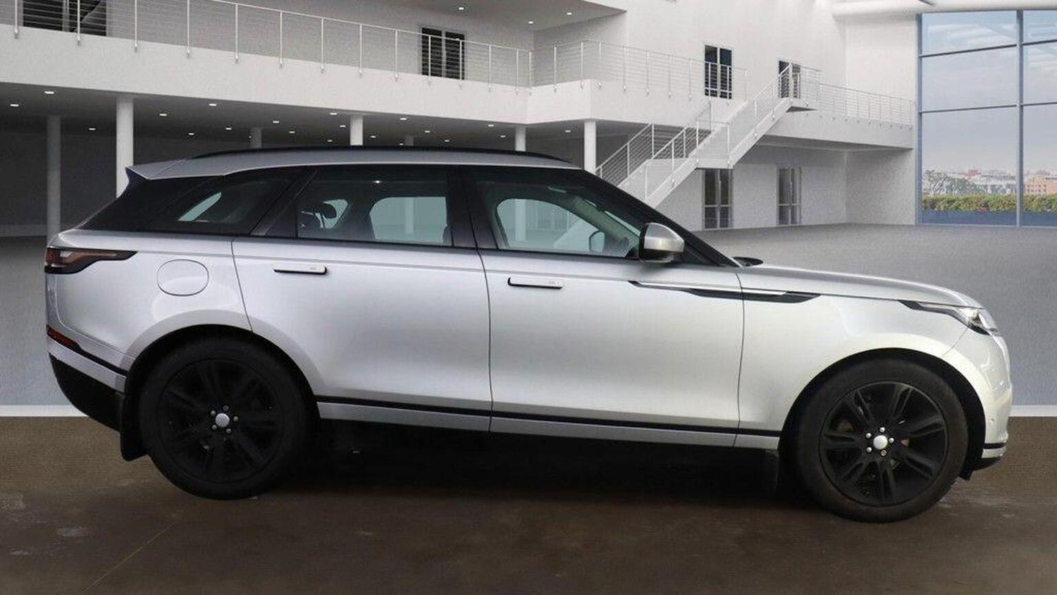Used Land Rover Range Rover Velar 2017 for sale - 77555122: Photo 5