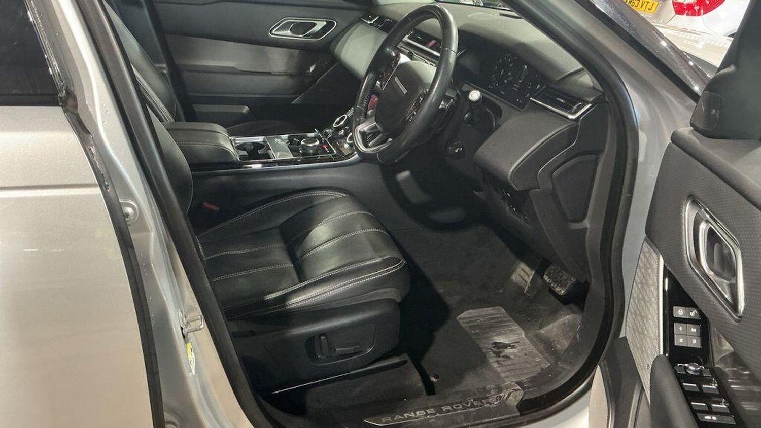 Used Land Rover Range Rover Velar 2017 for sale - 77555122: Photo 6