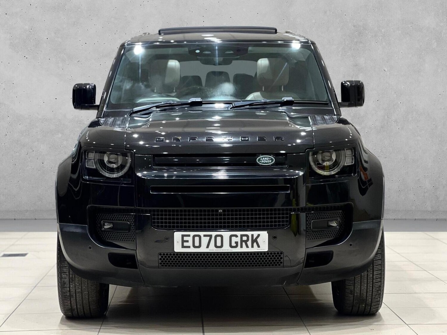 Used Land Rover Defender 2020 for sale - 77336696: Photo 2