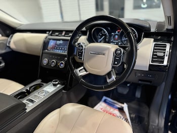 Used Land Rover Discovery 2018 for sale - 79284017: Photo