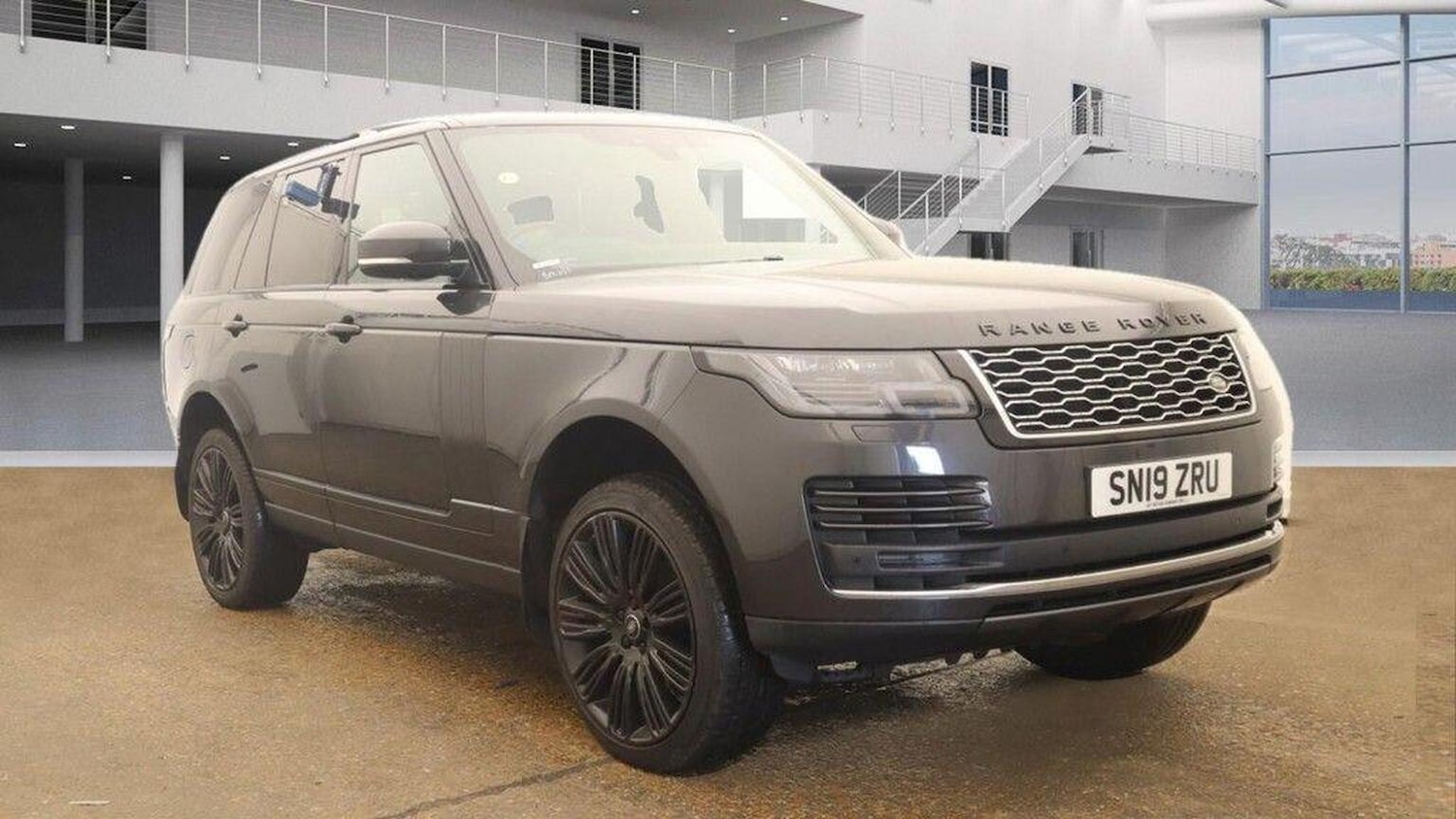 Used Land Rover Range Rover 2019 for sale - 77555100: Photo 1