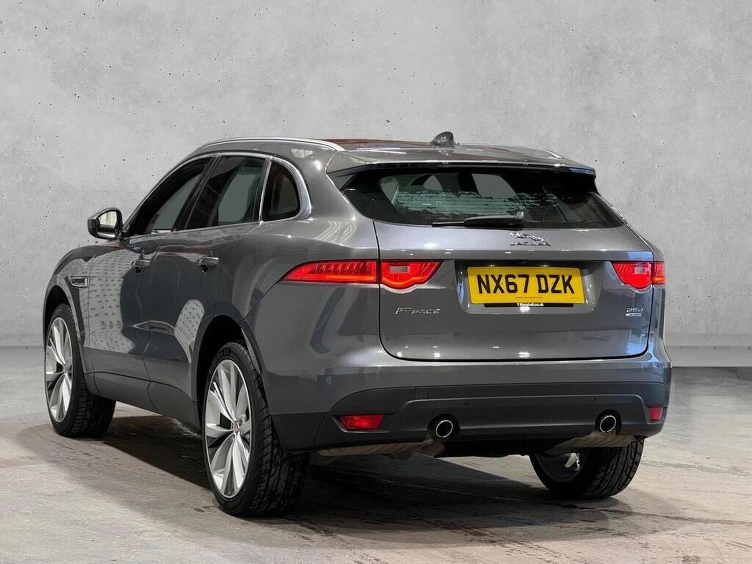 Used Jaguar F-Pace 2017 for sale - 77632452: Photo 7