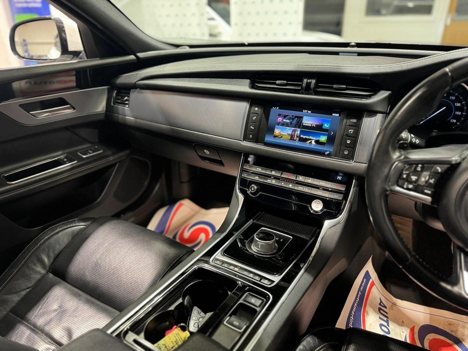 Used Jaguar XF 2016 for sale - 77438346: Photo 11