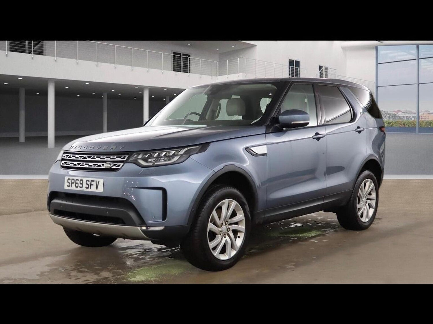 Used Land Rover Discovery 2019 for sale - 77735765: Photo 2