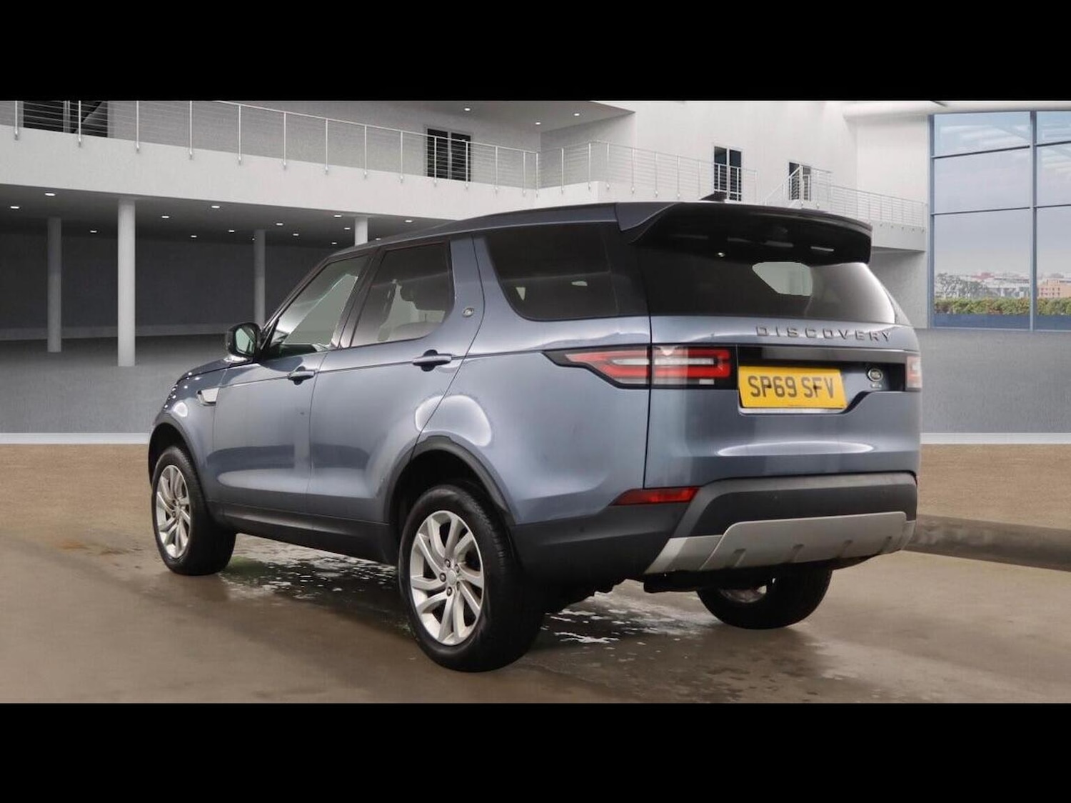 Used Land Rover Discovery 2019 for sale - 77735765: Photo 3