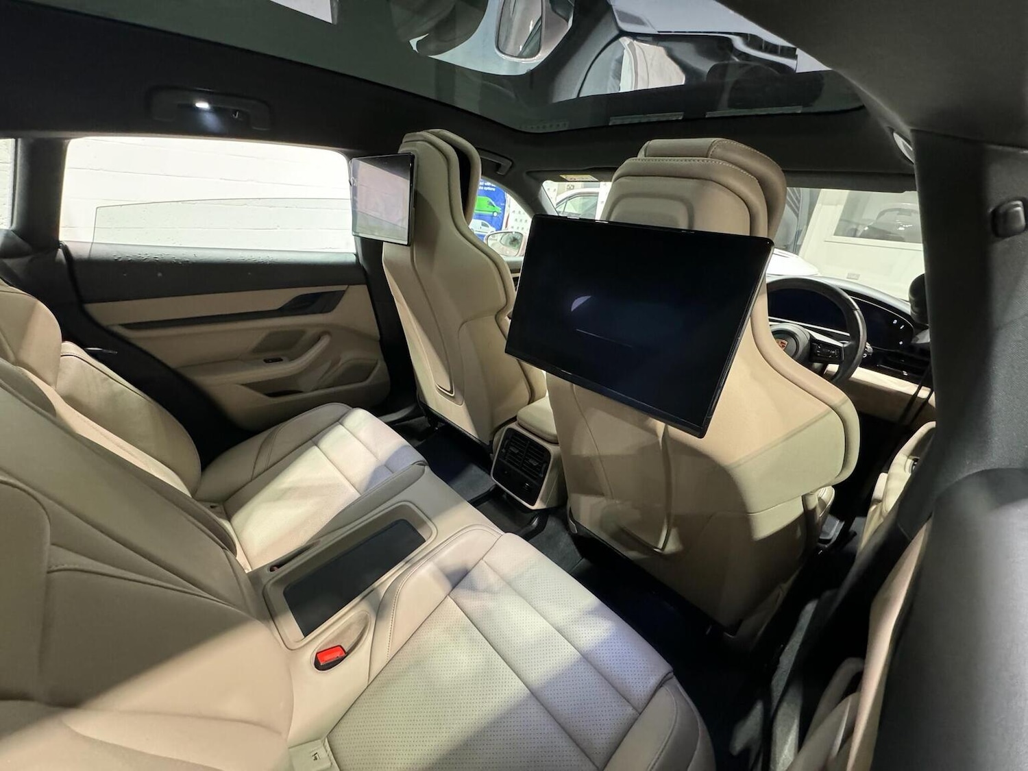 Used Porsche Taycan 2023 for sale - 77336710: Photo 20