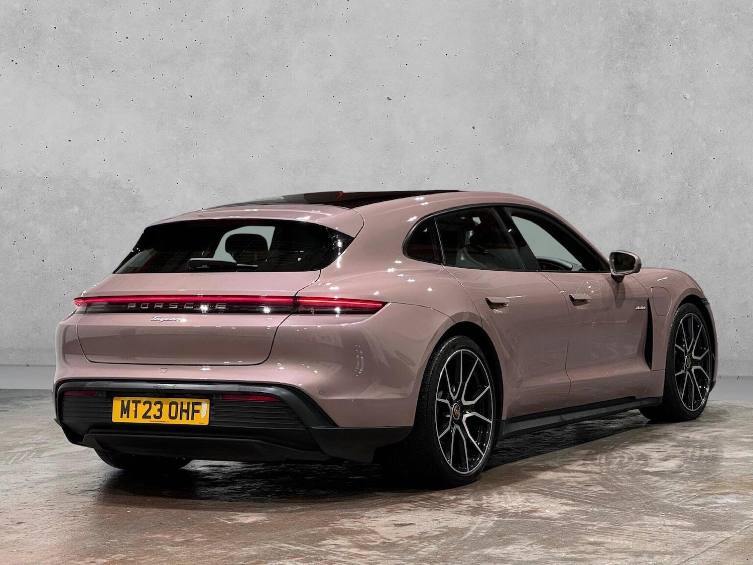 Used Porsche Taycan 2023 for sale - 77336710: Photo 5