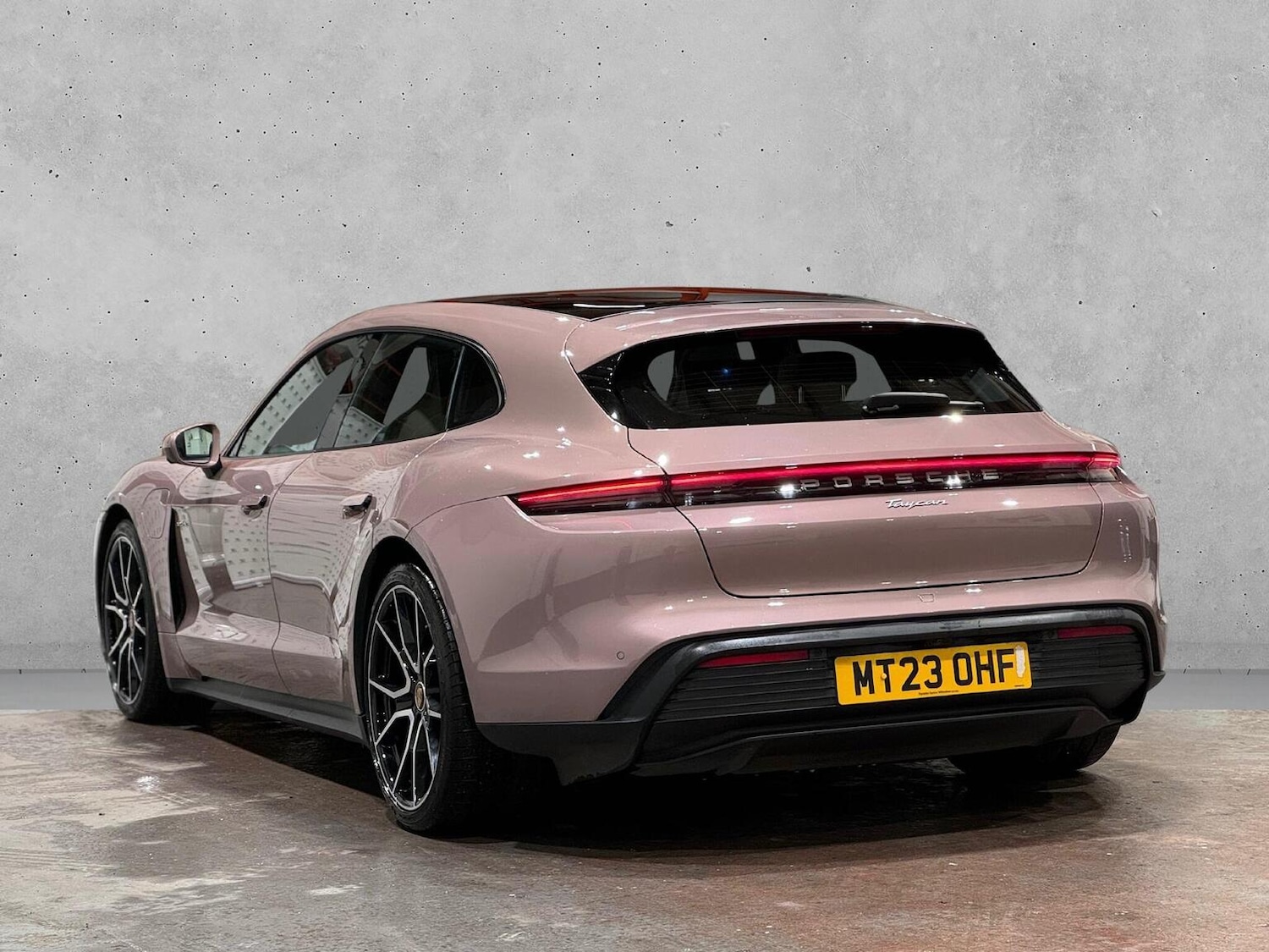 Used Porsche Taycan 2023 for sale - 77336710: Photo 6