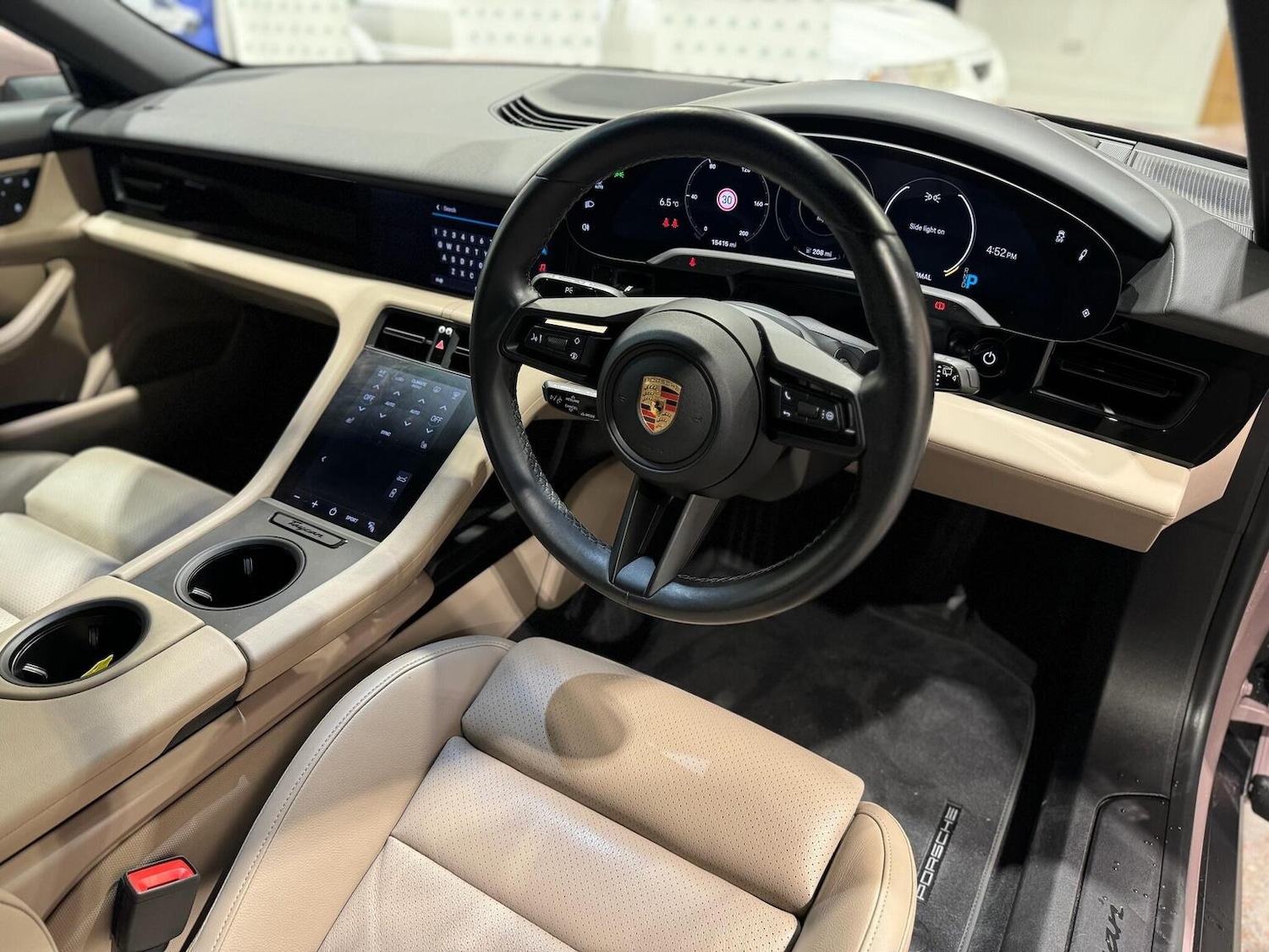 Used Porsche Taycan 2023 for sale - 77336710: Photo 9