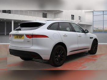 Used Jaguar F-Pace 2016 for sale - 77423398: Photo