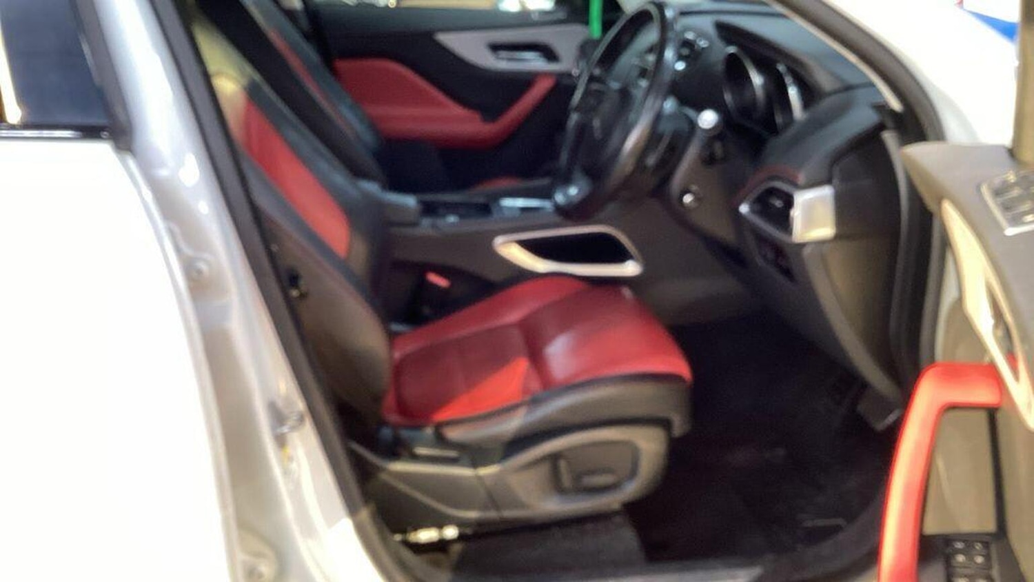 Used Jaguar F-Pace 2016 for sale - 77423398: Photo 7