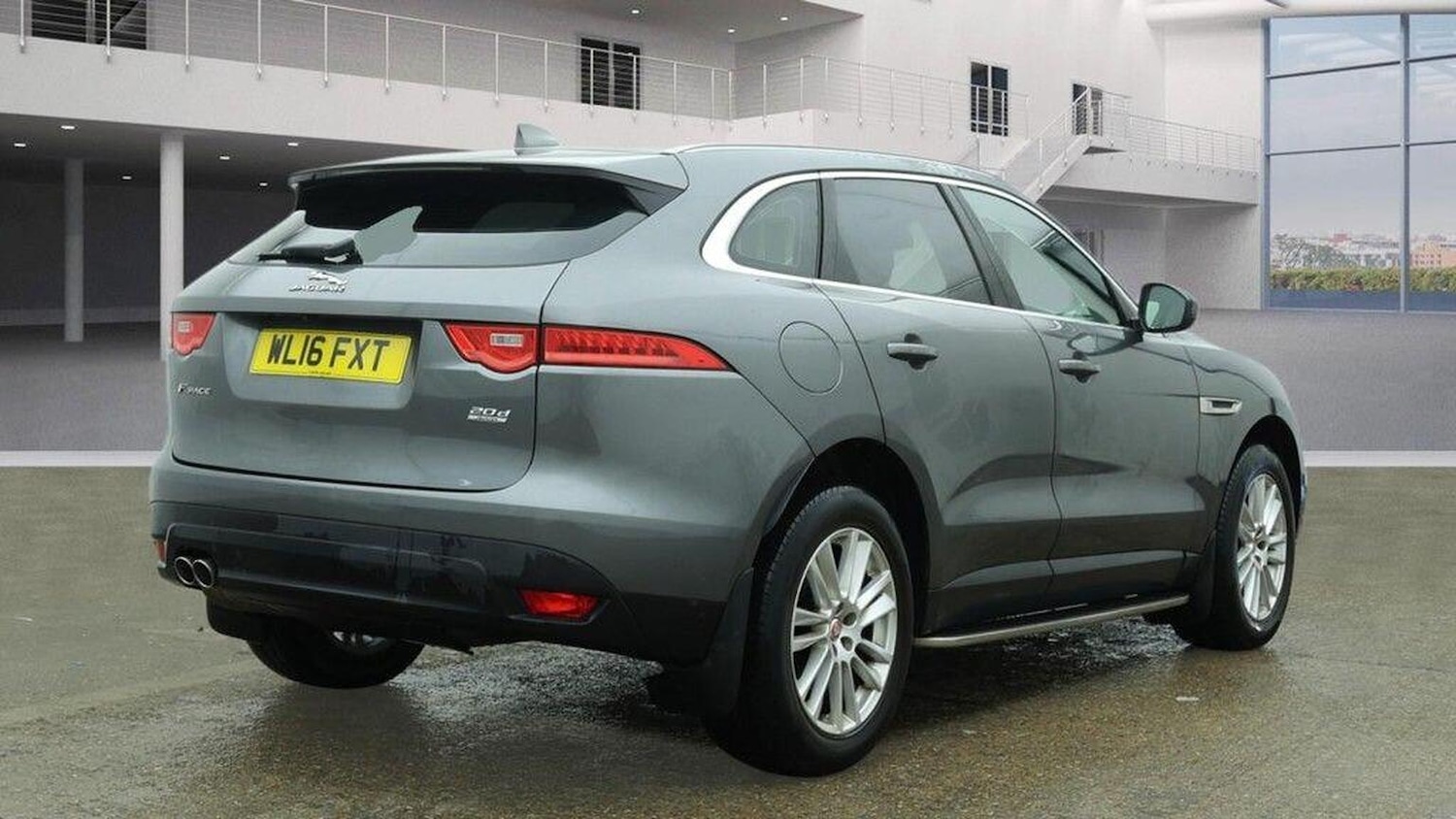 Used Jaguar F-Pace 2016 for sale - 77535964: Photo 3