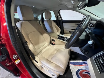 Used Jaguar XF 2016 for sale - 79284021: Photo