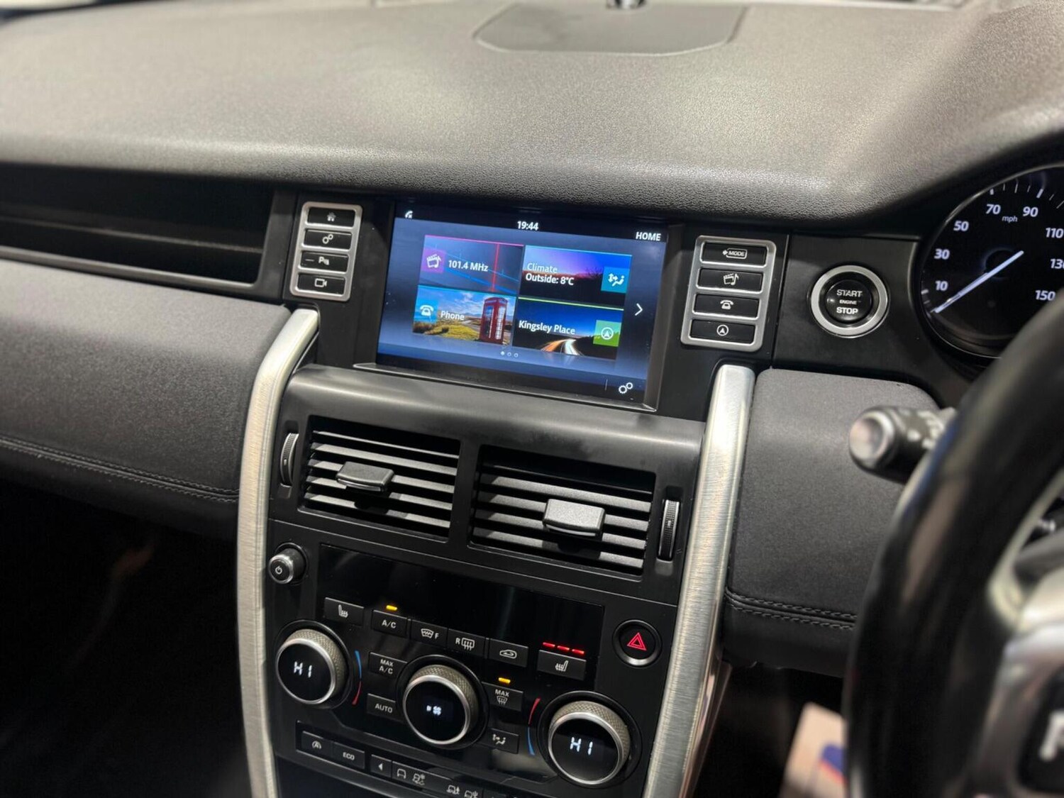 Used Land Rover Discovery Sport 2016 for sale - 77336733: Photo 11