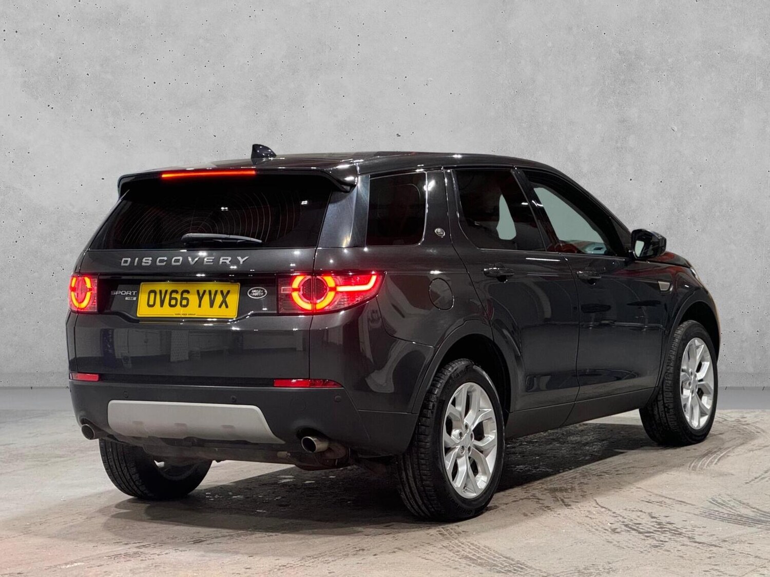 Used Land Rover Discovery Sport 2016 for sale - 77336733: Photo 5