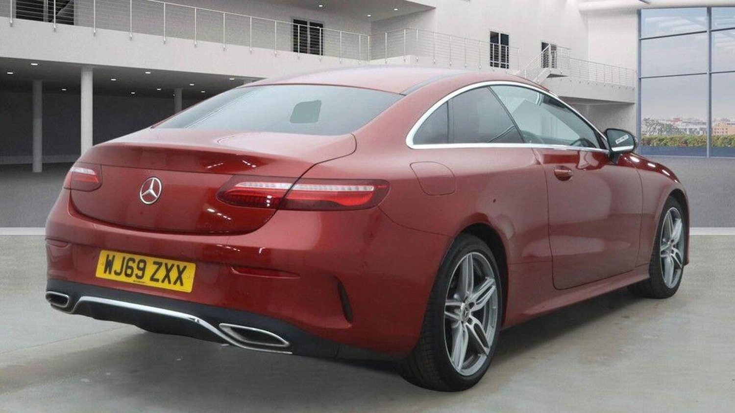 Used Mercedes-Benz E Class 2019 for sale - 77668623: Photo 4