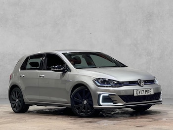 Used Volkswagen Golf 2017 for sale - 78575042: Photo