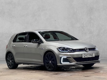 Used Volkswagen Golf 2017 for sale - 78575042: Photo