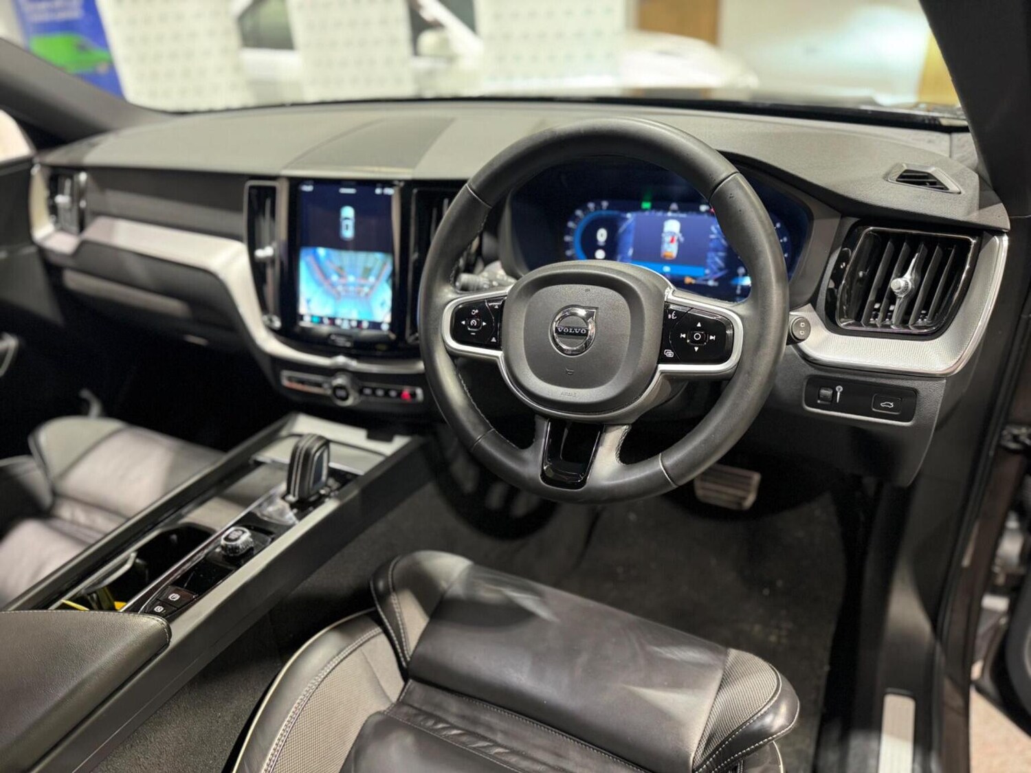 Used Volvo XC60 2021 for sale - 77336729: Photo 13