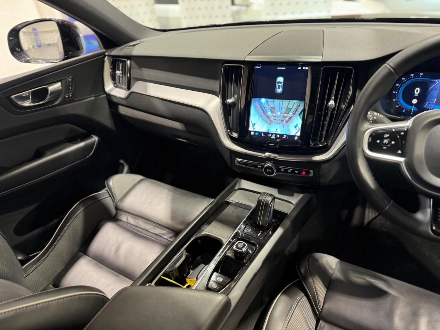 Used Volvo XC60 2021 for sale - 77336729: Photo 15