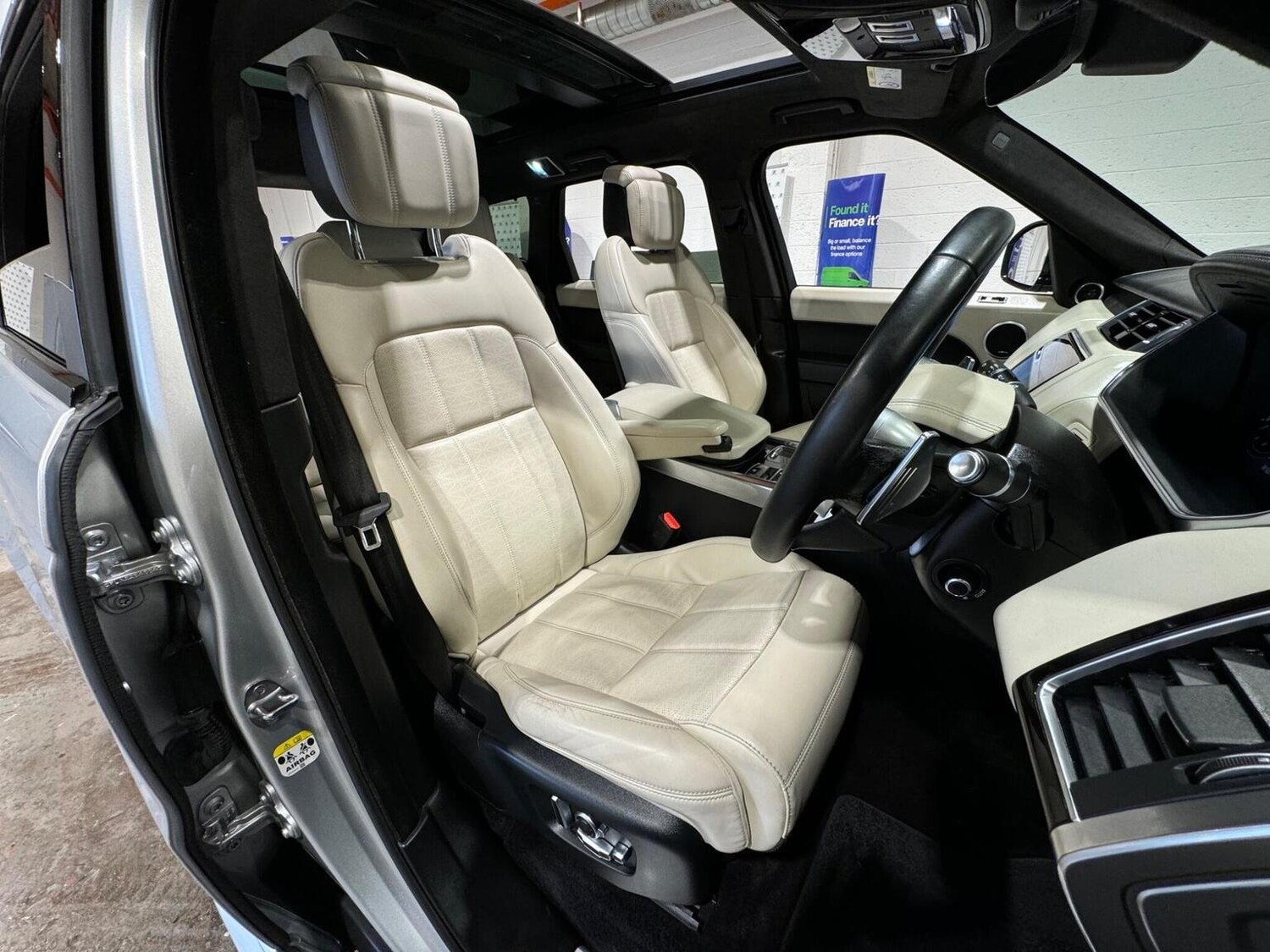 Used Land Rover Range Rover Sport 2019 for sale - 77572689: Photo 14