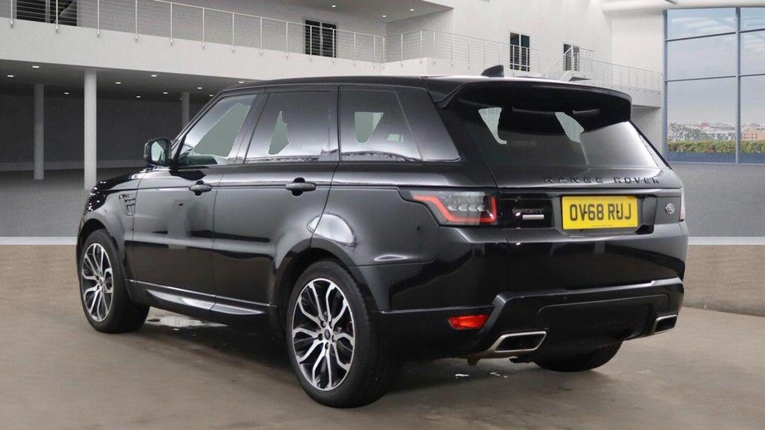 Used Land Rover Range Rover Sport 2018 for sale - 77668632: Photo 3