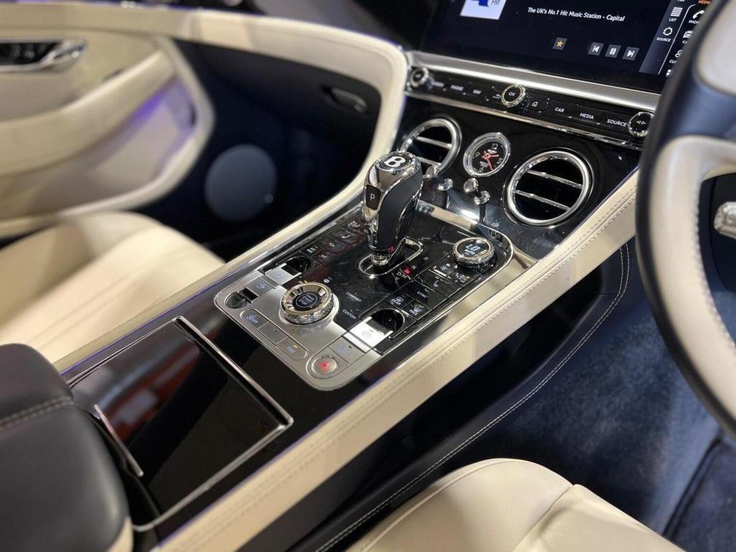 Used Bentley Bentayga 2022 for sale - 77336746: Photo 12