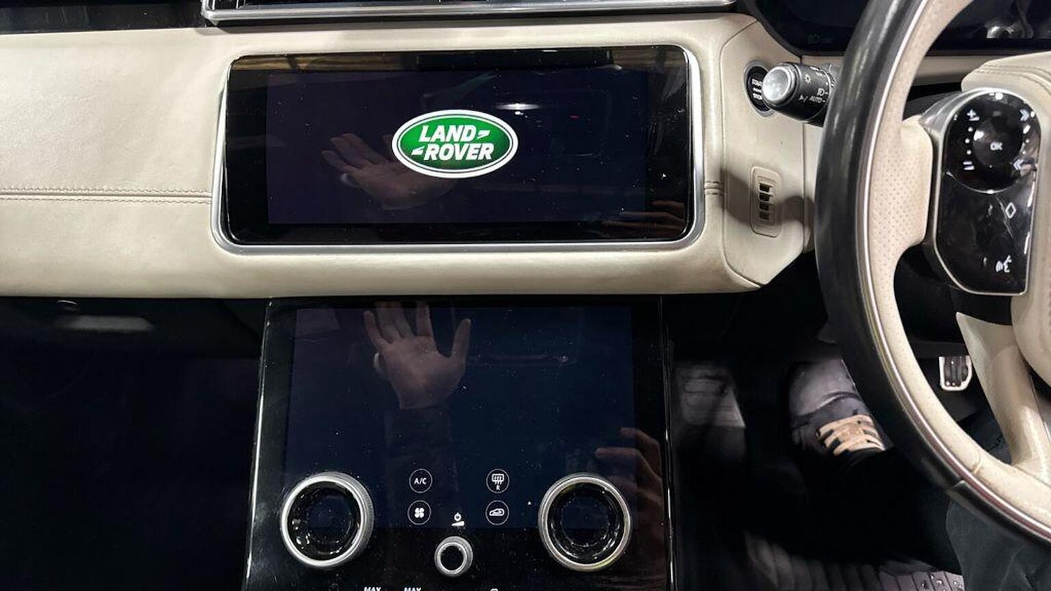 Used Land Rover Range Rover Velar 2019 for sale - 77555087: Photo 8