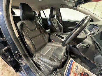 Used Volvo V60 2012 for sale - 79337235: Photo