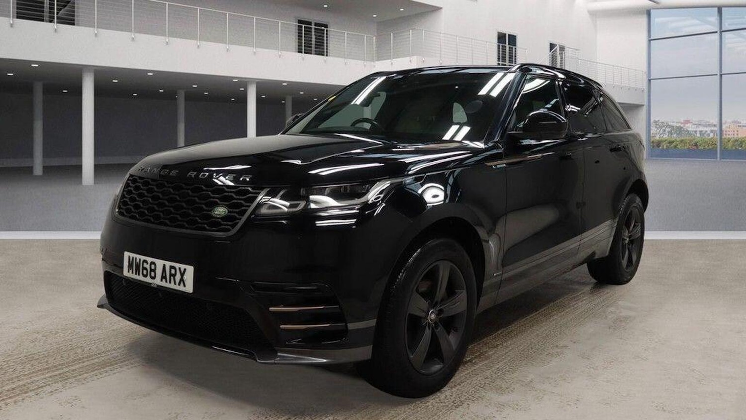 Used Land Rover Range Rover Velar 2018 for sale - 77548223: Photo 2