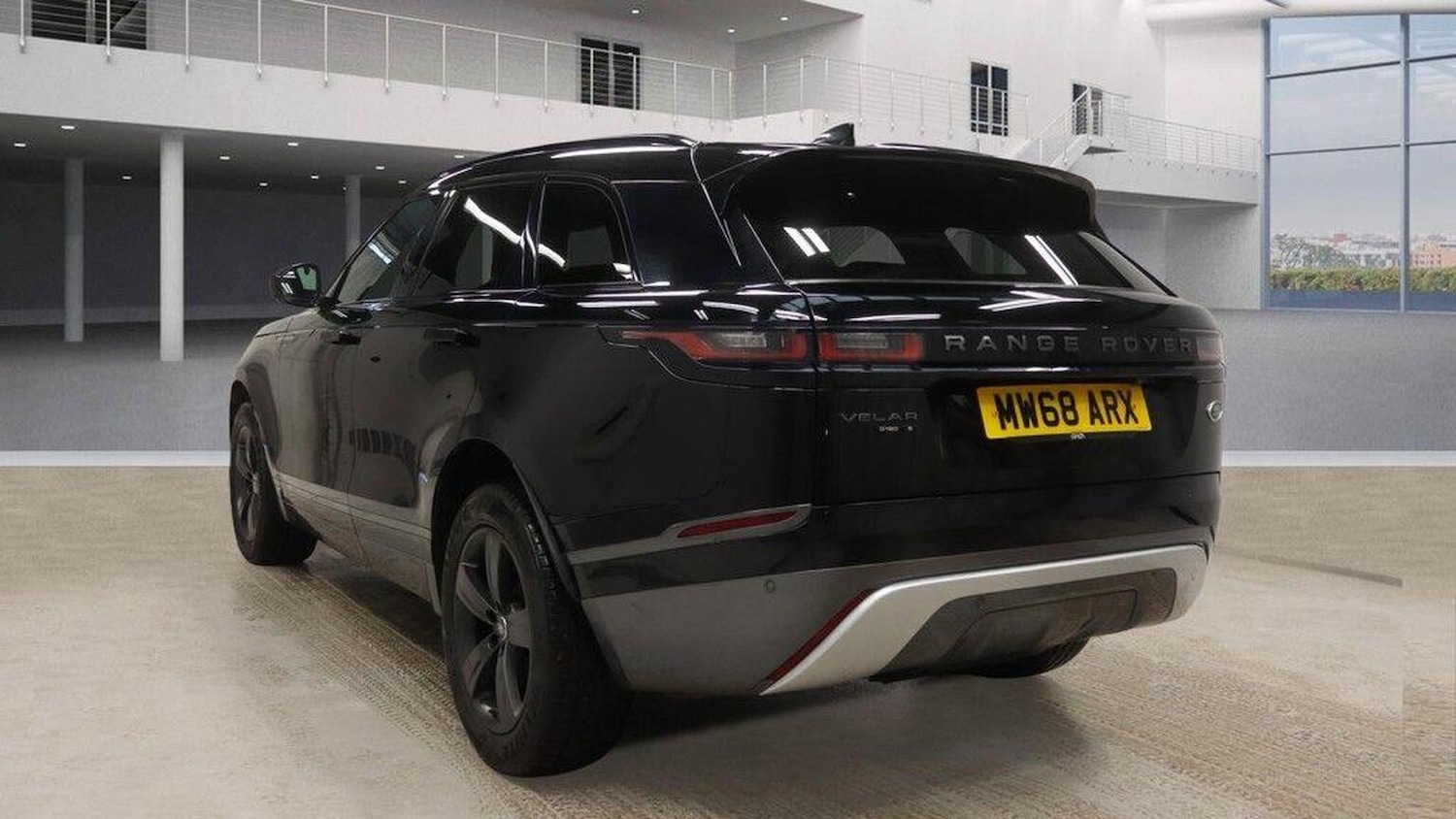 Used Land Rover Range Rover Velar 2018 for sale - 77548223: Photo 3