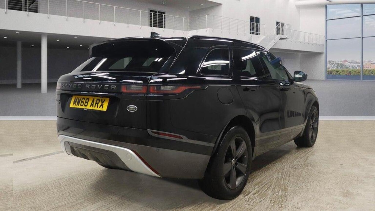Used Land Rover Range Rover Velar 2018 for sale - 77548223: Photo 4