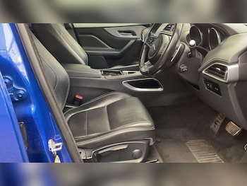 Used Jaguar F-Pace 2019 for sale - 79187715: Photo